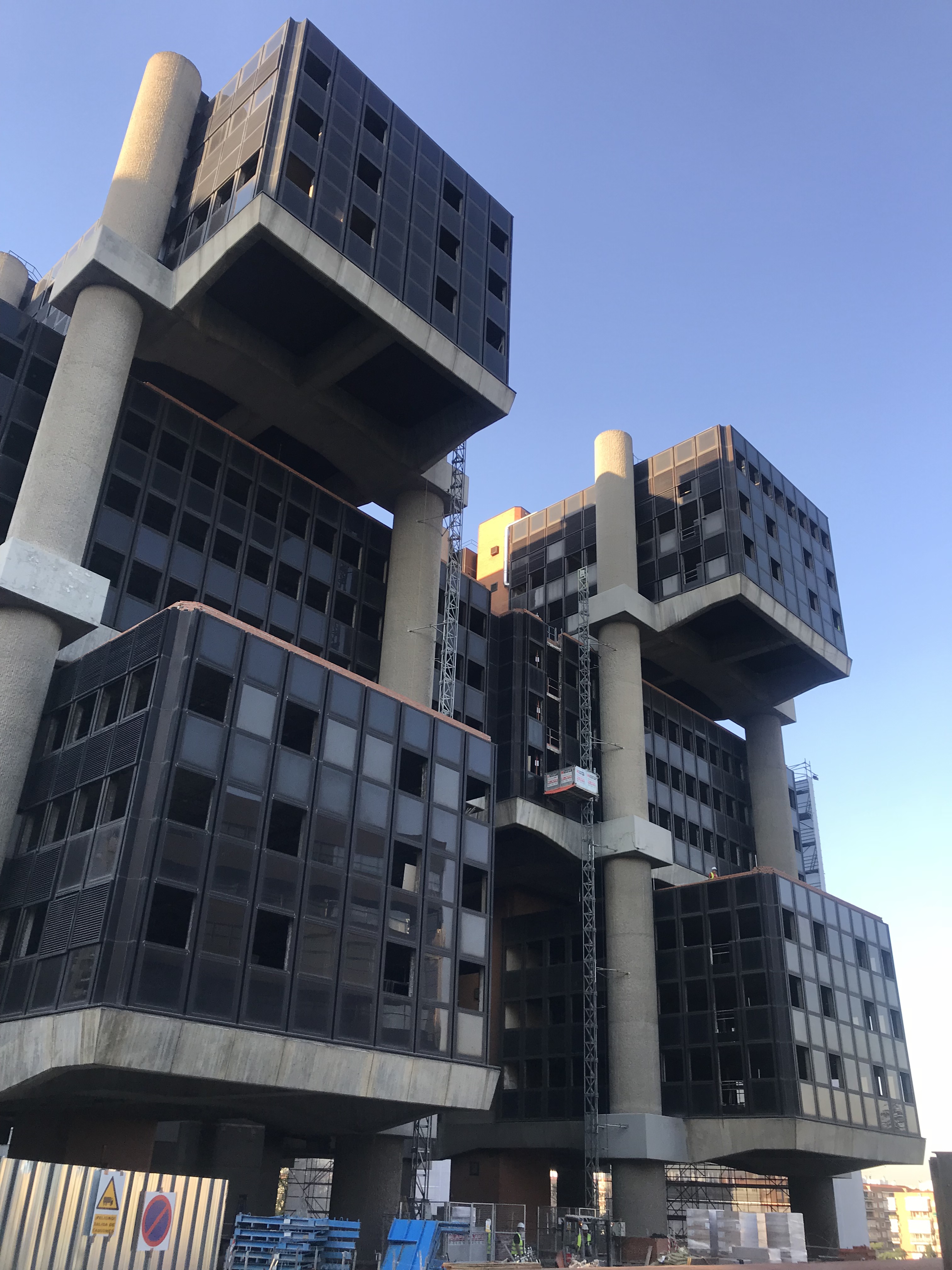 Rehabilitación Edificio Los Cubos